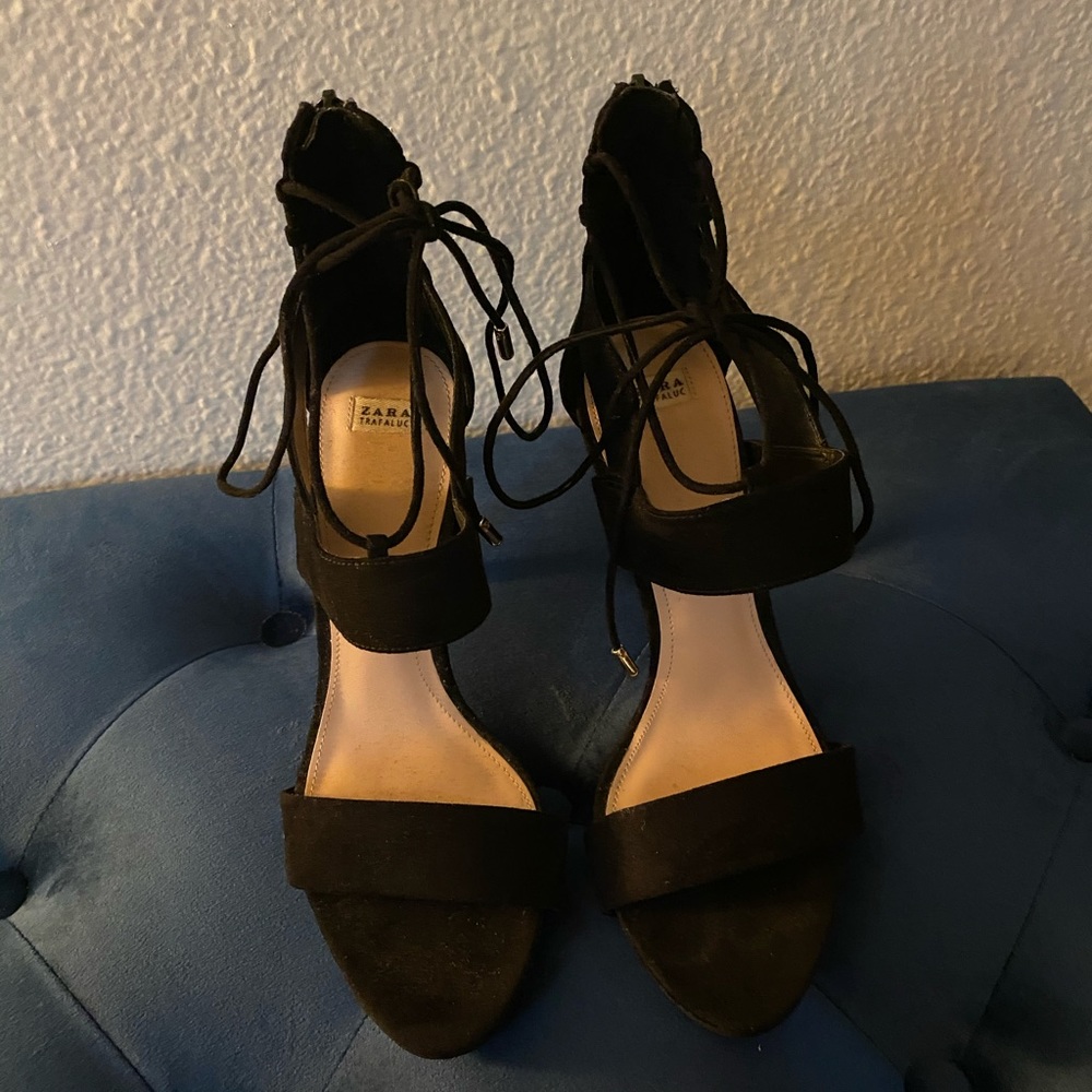 Zara Black Strap Heel - Picture 5 of 5